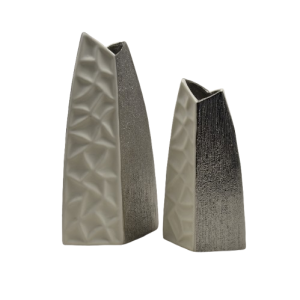 Vaso bianco e argento in porcellana